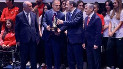 Muğla Valisi Dr. İdris Akbıyık, spora ve sporculara yönelik destekleri